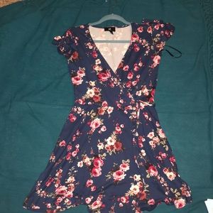 Faux wrap flowery dress